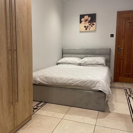 North London Studio Apartment Екстериор снимка